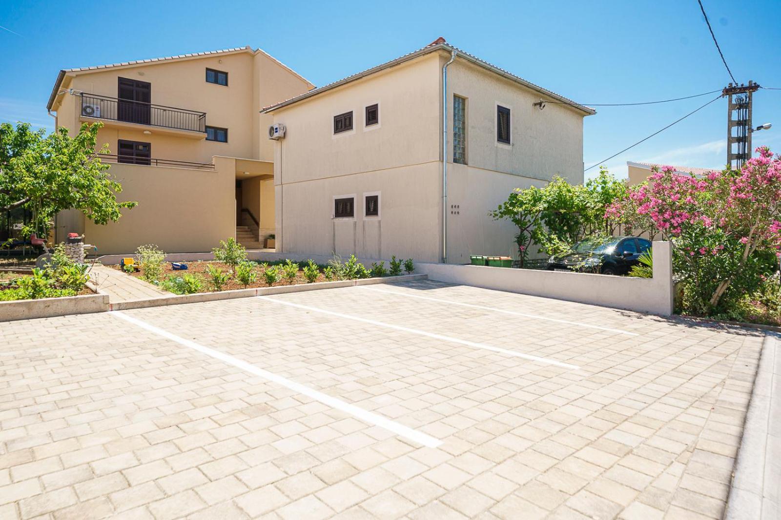 Family Petrov Apartments Vodice Exterior foto